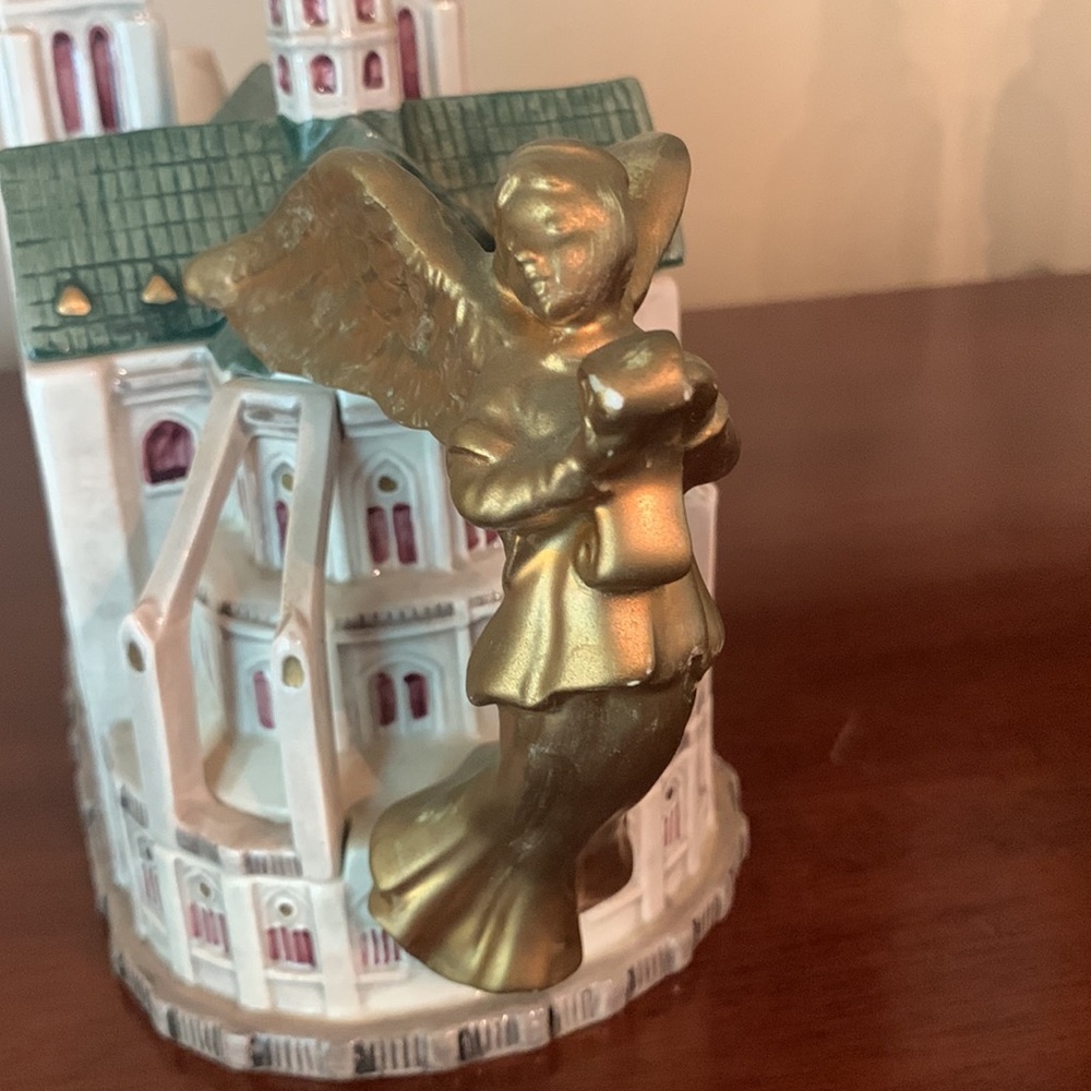 Fitz and Floyd Collectors Series  Places of Worship “Notre Dame Cathedral’ MINT! - Picture 3 of 4